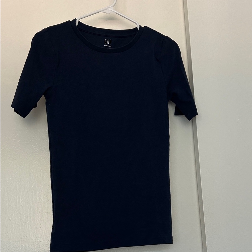 GAP Navy Short Sleeve Tee